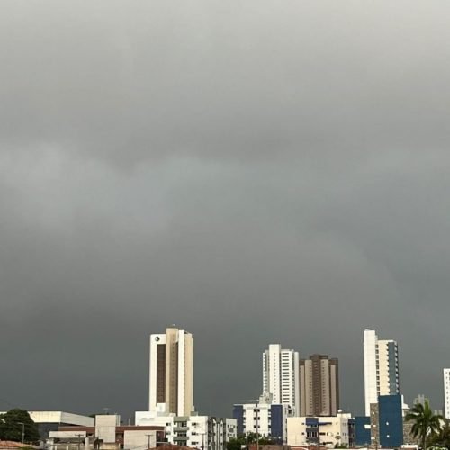 Após alerta de chuvas intensas, Defesa Civil de João Pessoa coloca equipes em estado de atenção